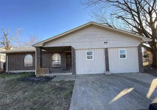 1st image of 9816 Ne 5th St, Oklahoma City, OK 73130 | MLS# 1140541