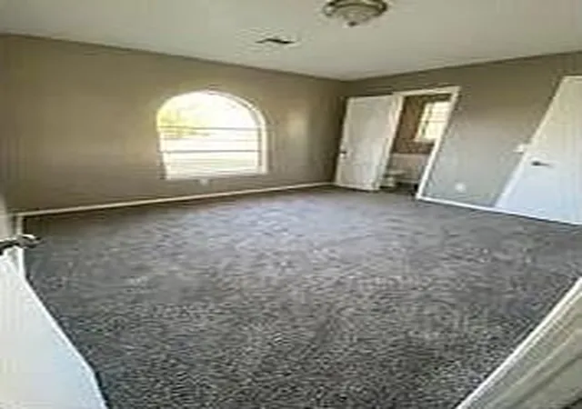 3rd image of 9816 Ne 5Th St, Oklahoma City, OK 73130 | MLS# 1140541