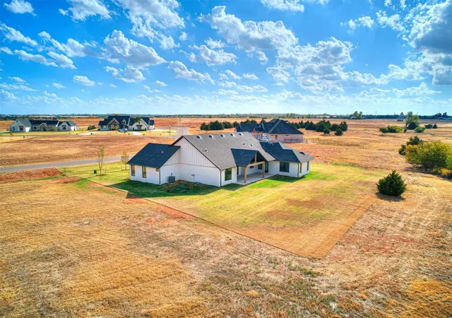 28th image of 13133 Ashlyn Ln, Yukon, OK 73099 | MLS# 1140985