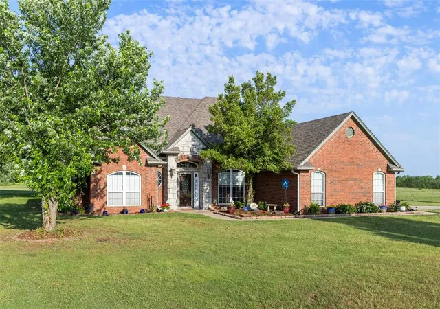2nd image of 21344 Harrison Rd, Tecumseh, OK 74873 | MLS# 1141229
