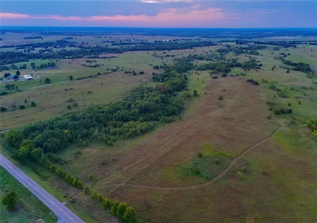2nd image of 24 State Road 22, Caddo, OK 74729 | MLS# 1142535