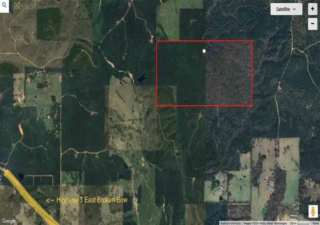 Photo 3 of Sale Pending at Harkey Pl, Broken Bow, OK 74728 | MLS# 1143022 | Listing updated on 2024-11-14