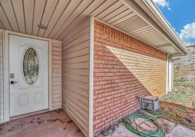 4th image of 207 Magnolia, Elk City, OK 73644 | MLS# 1143242