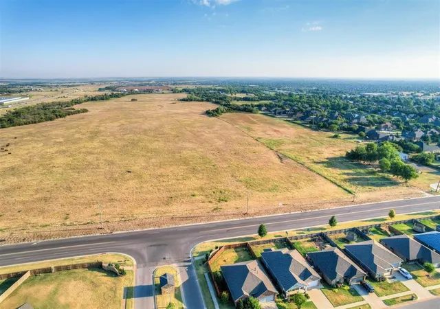 4th image of W Britton Rd, Yukon, OK 73099 | MLS# 1143774