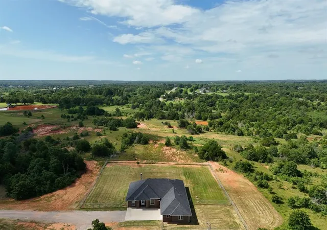 2nd image of 16216 Patterson Rd, Shawnee, OK 74801 | MLS# 1144043