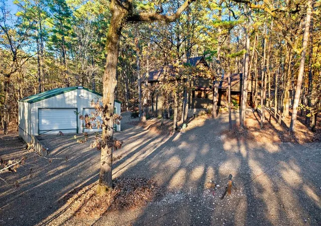 Photo 2 of Single family home for sale at 663 Chinook Rd, Broken Bow, OK 74728 | MLS# 1145126 | Listing updated on 2025-07-02