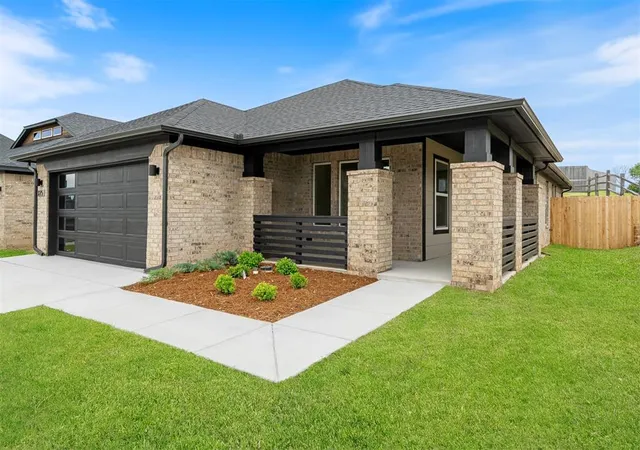 3rd image of 13275 Sawtooth Oak Rd, Choctaw, OK 73020 | MLS# 1145186