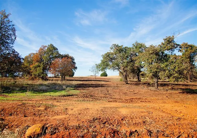 Photo 4 of Land for sale at 7535 Old Oak Trl, Edmond, OK 73034 | MLS# 1147125 | Listing updated on 2025-12-04