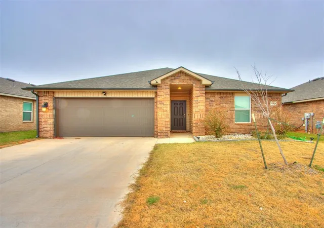 2nd image of 4408 Moonlight Rd, Mustang, OK 73064 | MLS# 1147358