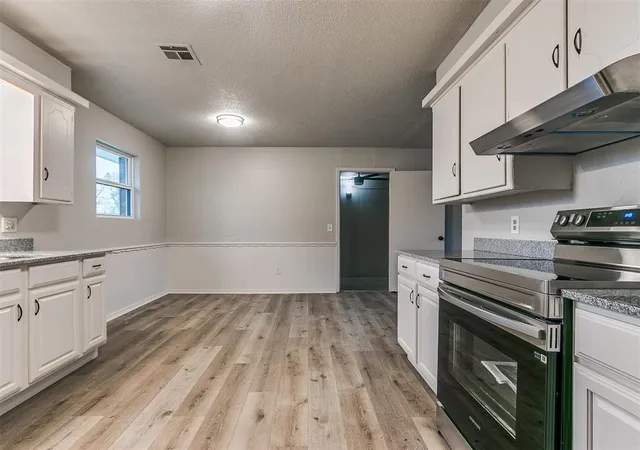 5th image of 401 Nw 86Th St, Oklahoma City, OK 73114 | MLS# 1147536