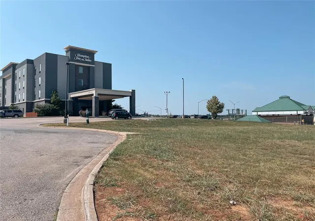 12th image of Ada Webb Dr, Stroud, OK 74079 | MLS# 1148742