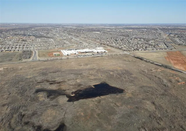 Photo 1 of Sale Pending at 9003 N Mustang Rd, Yukon, OK 73099 | MLS# 1149453 | Listing updated on 2026-08-27