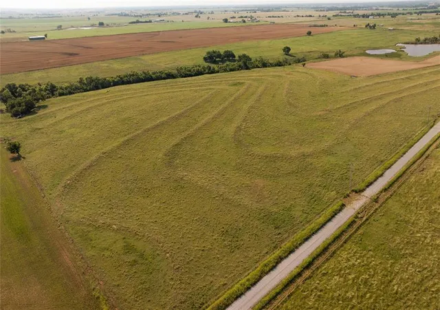 4th image of E Cr1300 Rd, Chickasha, OK 73018 | MLS# 1149673