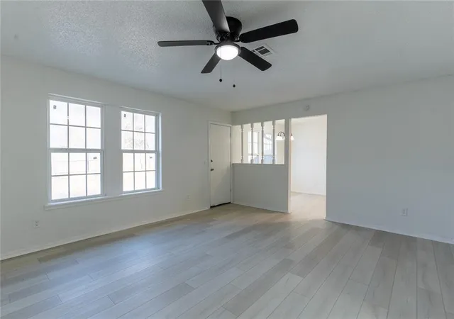 2nd image of 709 Briarwood Dr, Oklahoma City, OK 73130 | MLS# 1149824