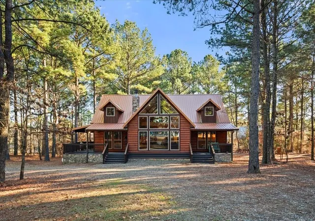 Photo 1 of Single family home for sale at 134 Willow Bend Rd, Broken Bow, OK 74728 | MLS# 1150040 | Listing updated on 2025-09-19