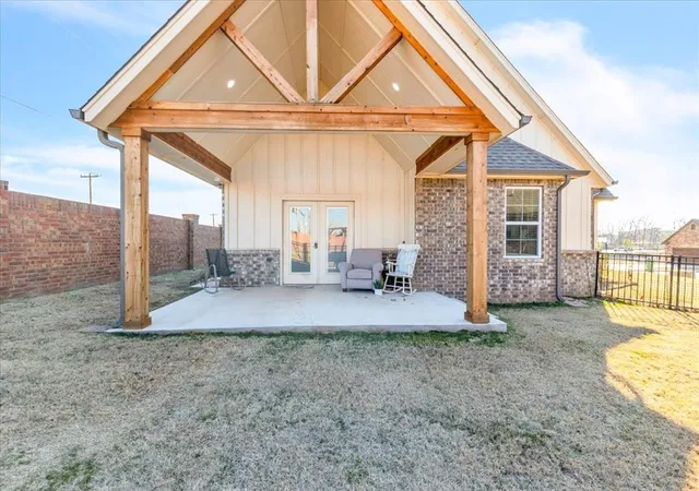 Photo 19 of Single family home for sale at 1305 Katelyn Ct, Yukon, OK 73099 | MLS# 1150168 | Listing updated on 2025-09-02