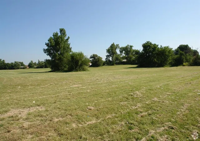 1st image of 4800 S Bryant Ave, Moore, OK 73160 | MLS# 1150892