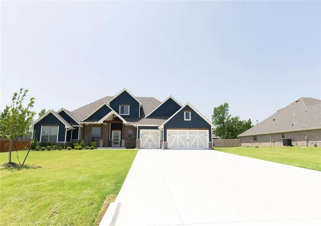 2nd image of 12417 Samara Dr, Oklahoma City, OK 73173 | MLS# 1152314