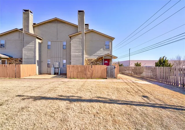 Homes for sale in Oklahoma City, OK | 14329 N Pennsylvania Ave #35D, Oklahoma City, OK 73134 | MLS# 1152325