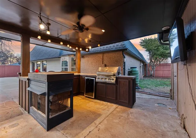 Photo 3 of Sale Pending at 4008 Cherry Hl Ln, Oklahoma City, OK 73120 | MLS# 1153861 | Listing updated on 2026-08-26