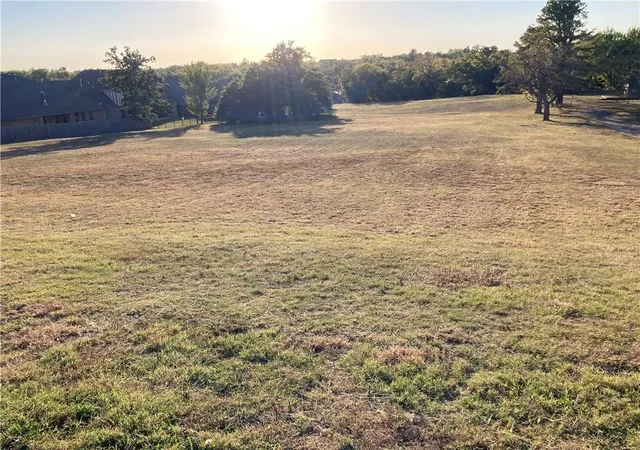 2nd image of 709 N Sooner Rd, Edmond, OK 73034 | MLS# 1154789