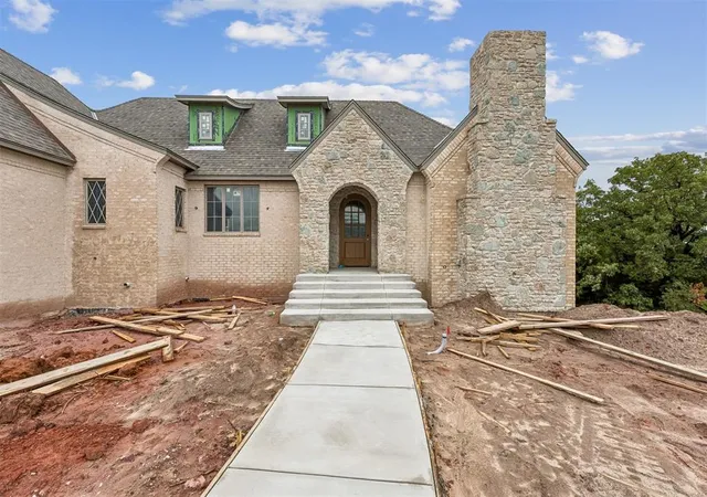 Photo 1 of Mansion for sale at 11917 Venando Ct, Arcadia, OK 73007 | MLS# 1155401 | Listing updated on 2026-10-15