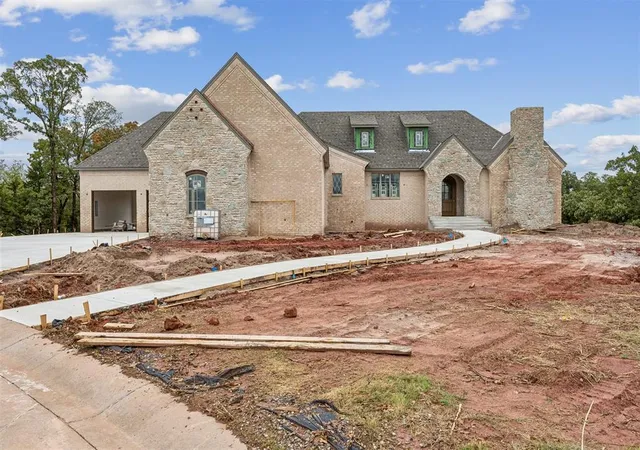 Photo 2 of Mansion for sale at 11917 Venando Ct, Arcadia, OK 73007 | MLS# 1155401 | Listing updated on 2026-10-15