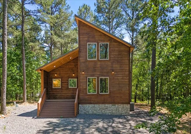 Photo 1 of Single family home for sale at 102 Love Boat Ln, Broken Bow, OK 74728 | MLS# 1156943 | Listing updated on 2025-09-06