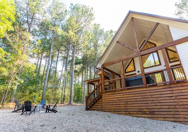 2nd image of 76 Sweetwater Ln, Broken Bow, OK 74728 | MLS# 1157052