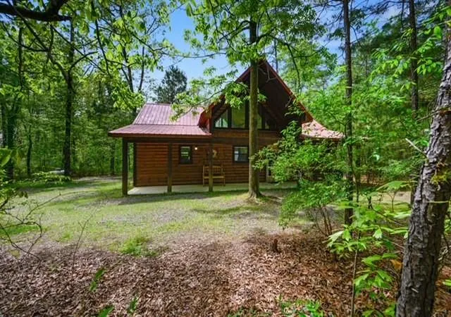 2nd image of 127 E Southern Pines Court Court, Broken Bow, OK 74728 | MLS# 1157054
