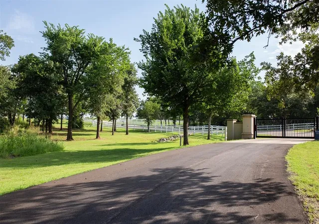 Photo 2 of Land for sale at 9532 Creek View Rd, Guthrie, OK 73044 | MLS# 1157402 | Listing updated on 2025-06-04