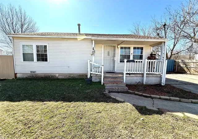 2nd image of 4604 Se 26th St, Oklahoma City, OK 73115 | MLS# 1157710