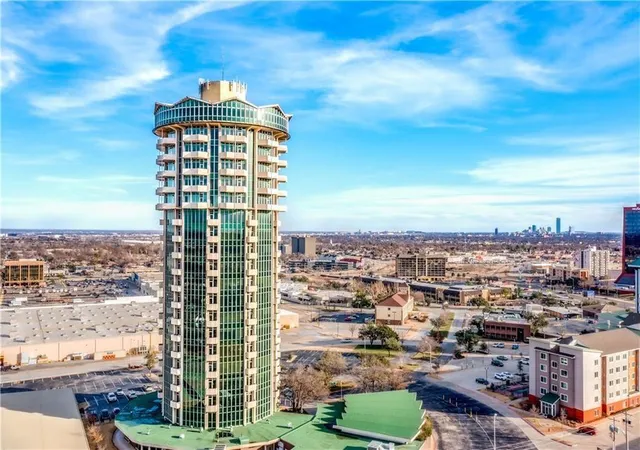 Homes for sale in Oklahoma City, OK | 5900 Mosteller Dr #192, Oklahoma City, OK 73112 | MLS# 1157752
