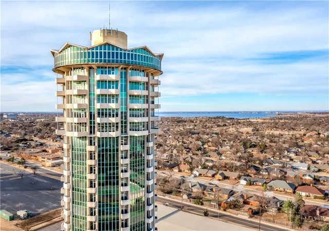 Homes for sale in Oklahoma City, OK | 5900 Mosteller Dr #192, Oklahoma City, OK 73112 | MLS# 1157752