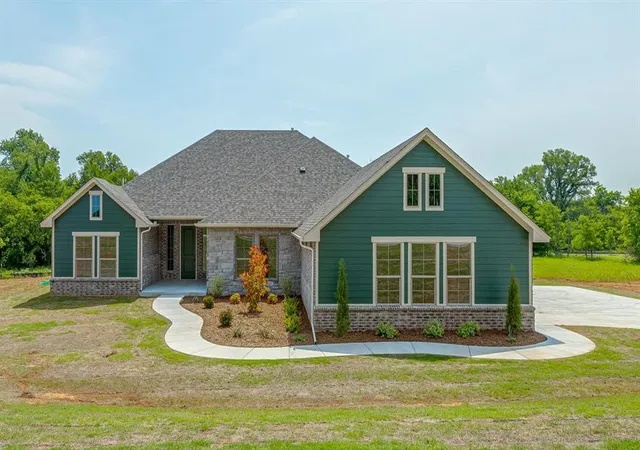 Single family home for sale at 10200 Gentry Xing, Oklahoma City, OK 73142 | MLS# 1157830 | Listing updated on 2026-06-28