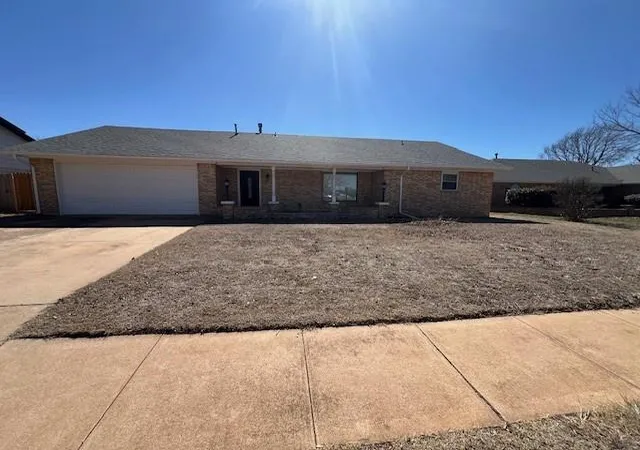Photo 1 of Single family home for sale at 300 Sequoyah St, Altus, OK 73521 | MLS# 1158058 | Listing updated on 2025-04-18