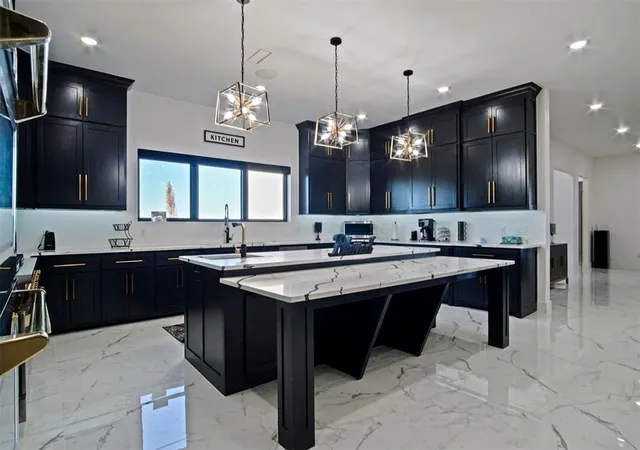 5th image of 22746 Tuscan Estates Dr, Edmond, OK 73013 | MLS# 1158528