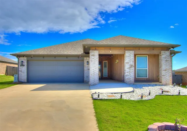 2nd image of 294 Emmy Jean Dr, Blanchard, OK 73010 | MLS# 1159539