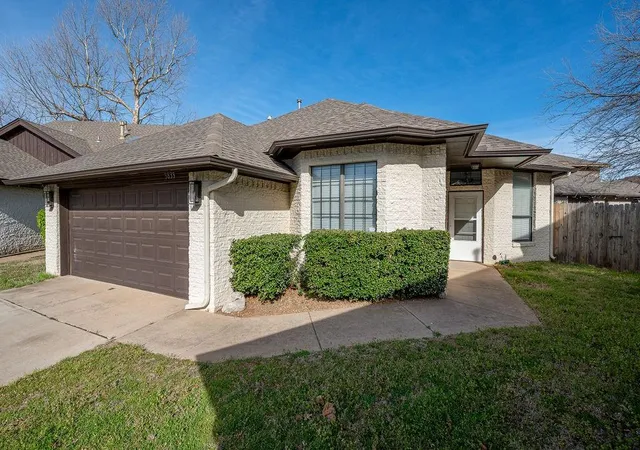 1st image of 3833 Ives Way, Norman, OK 73072 | MLS# 1160159