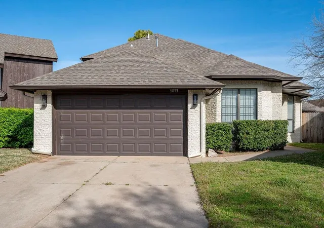4th image of 3833 Ives Way, Norman, OK 73072 | MLS# 1160159