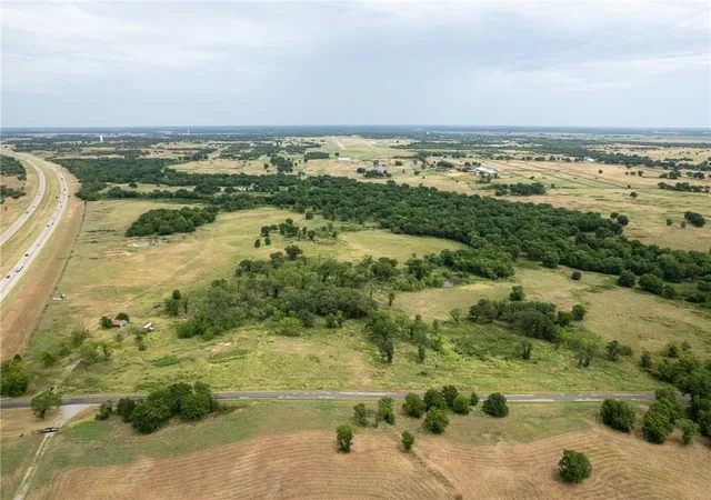 1st image of 35203 E County Road 1610, Pauls Valley, OK 73075 | MLS# 1160901