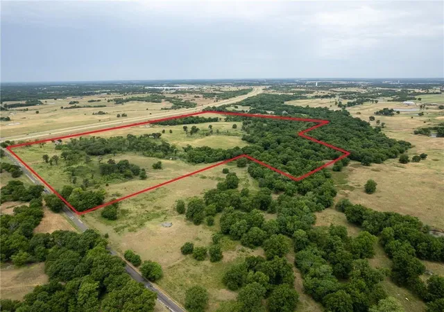 4th image of 35203 E County Road 1610, Pauls Valley, OK 73075 | MLS# 1160901