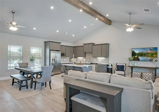 5th image of 12733 Nw 2Nd Ter, Yukon, OK 73099 | MLS# 1161107