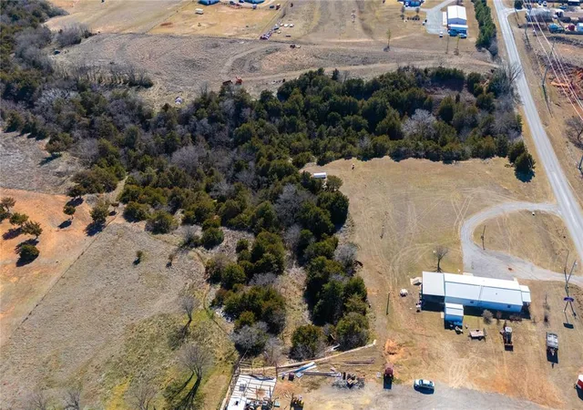Photo 4 of Sale Pending at N 2400 Road, Weatherford, OK 73096 | MLS# 1161316 | Listing updated on 2026-05-18