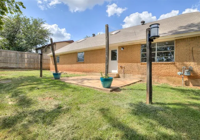 50th image of 124 S Morgan Dr, Moore, OK 73160 | MLS# 1161431