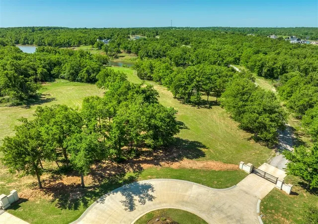 Photo 3 of Land for sale at 10117 Creek View Rd, Guthrie, OK 73044 | MLS# 1161442 | Listing updated on 2026-02-20