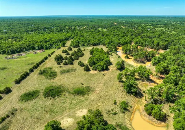 2nd image of 9377 Waterglen Rd, Guthrie, OK 73044 | MLS# 1161487