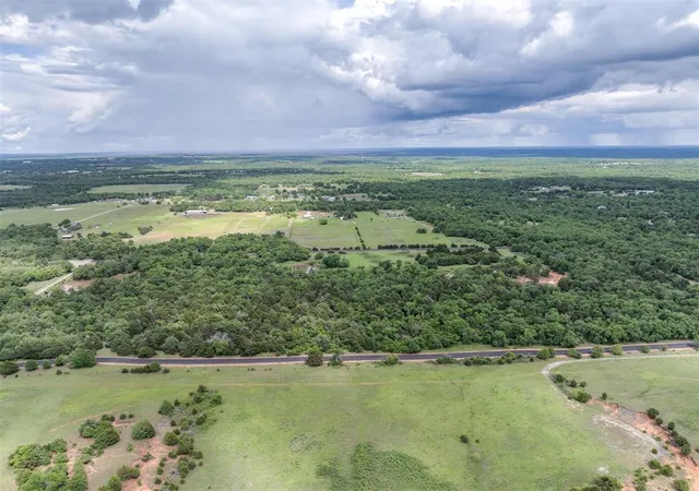 8th image of 9377 Waterglen Rd, Guthrie, OK 73044 | MLS# 1161487