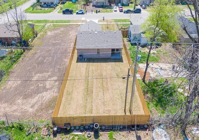 Photo 34 of Single family home for sale at 129 Se 23rd St, Oklahoma City, OK 73129 | MLS# 1161644 | Listing updated on 2025-09-30