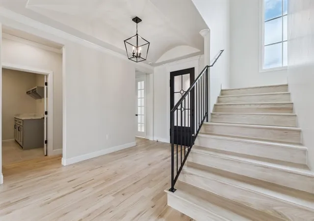 2nd image of 3924 Stone Hollow Ln, Edmond, OK 73034 | MLS# 1161646